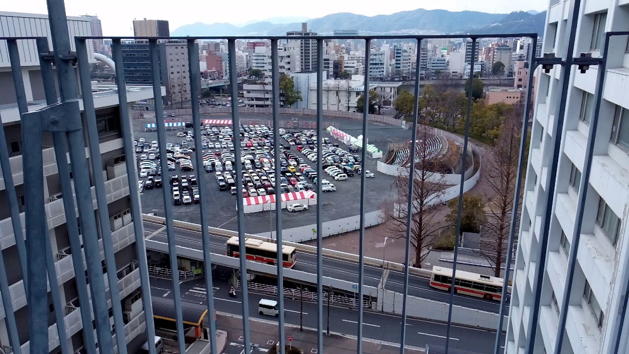 旧広島市民球場跡地で中古車販売 19 2 21 Youtube