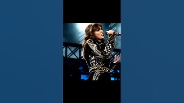THE ICONIC performance of her #taylorswift #taylorsversion #musician #erastour #popstar #red #singer