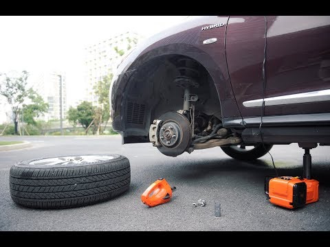 Video: Mga Electro-hydraulic Jacks: 12 Volt Electrically Powered Electronics Na Mga Aparato. Mga De-kuryenteng Modelo Ng Haydroliko Para Sa 1500 Kg At Higit Pa. Paano Pumili At Gumamit?