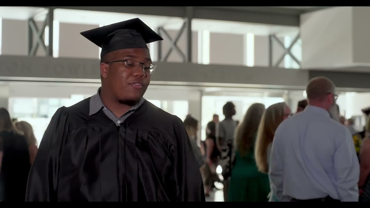 UAT Graduate's Story: Thriving in Virtual Reality & Aiming for the FBI