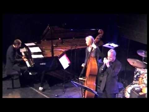 "Sound of Air" performed by AirBass @ Porgy&Bess 9...