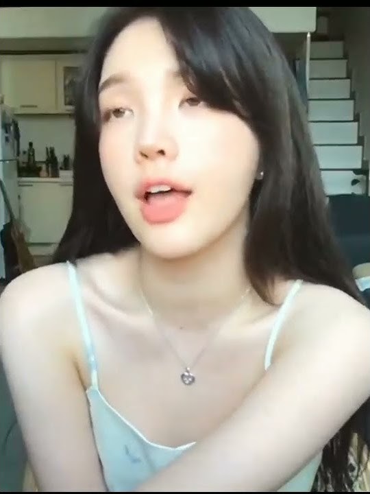 Cry In My Gucci-Margaret (xooos cover ) mini vlog #ZEZE #short #shorts #xooos #shortsfeed  #korean