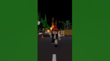 Bacon in a zombie apocalypse but then she did this… 😨 #shorts