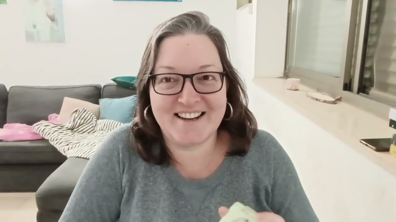 🐑333🐑 כבשה שחורה או טלית שכולה תכלת? סיימת לקחת חלק בהצגה ❤️