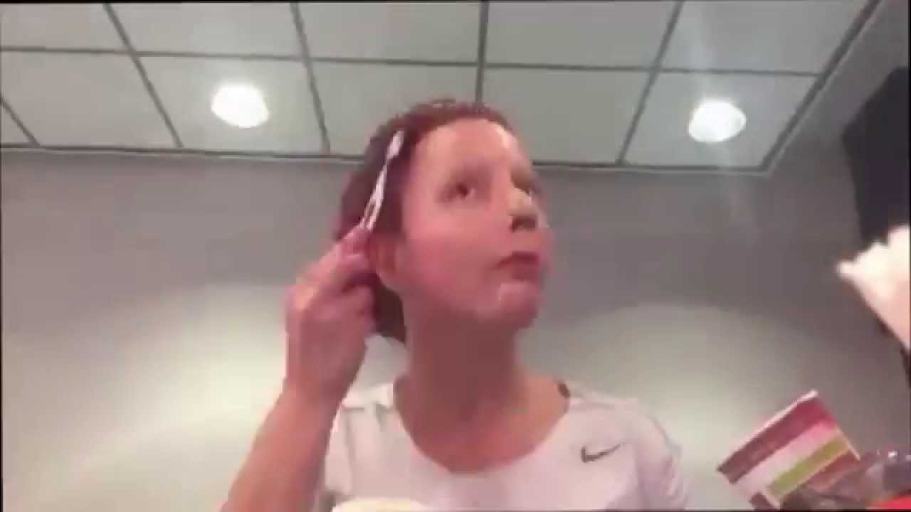 Transformatie Anna Schoen naar Jeanne Bien Aimé