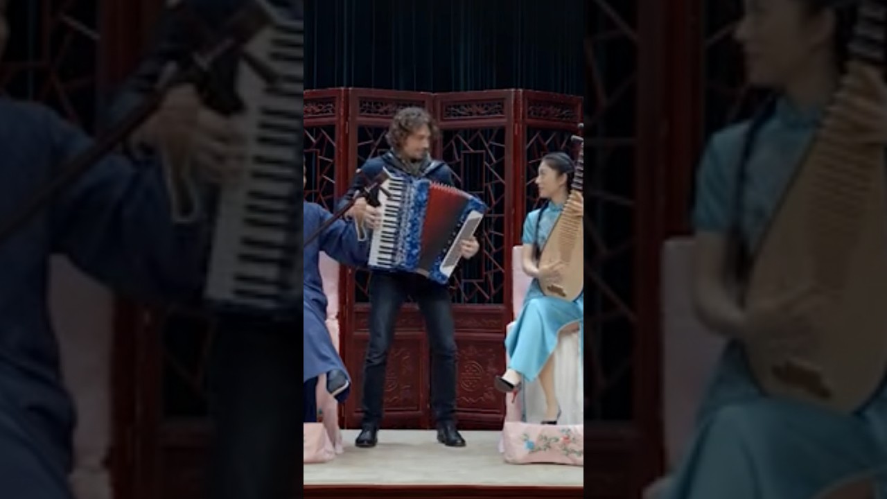 Accordion soul in Shanghai 