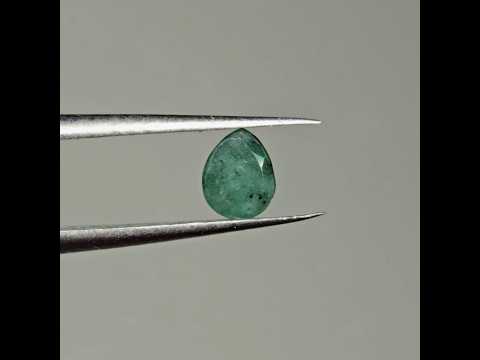 Смарагд ювелірна вставка для прикраси 0,3 ct, відео 1