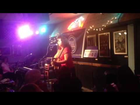 Carla Rugg Carla Rugg sings 'Rainbows' at the Bluebird Café, Nashville - YouTube