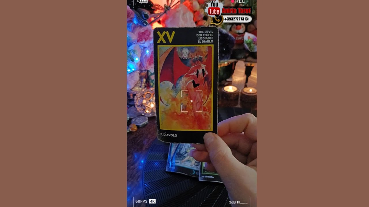 COSA PENSA DI TE ? COSA PROVA? | TAROCCHI