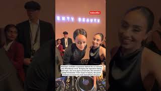 Rihanna’s confident expression behind the DJ console was effortlessly iconic 😀😎✨