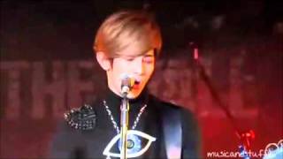 Jiro Wang singing Poker Face