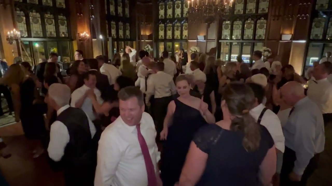 Shut Up and Dance | Chicago Wedding Band | Chicago Wedding Bands | Chicago Wedding Music