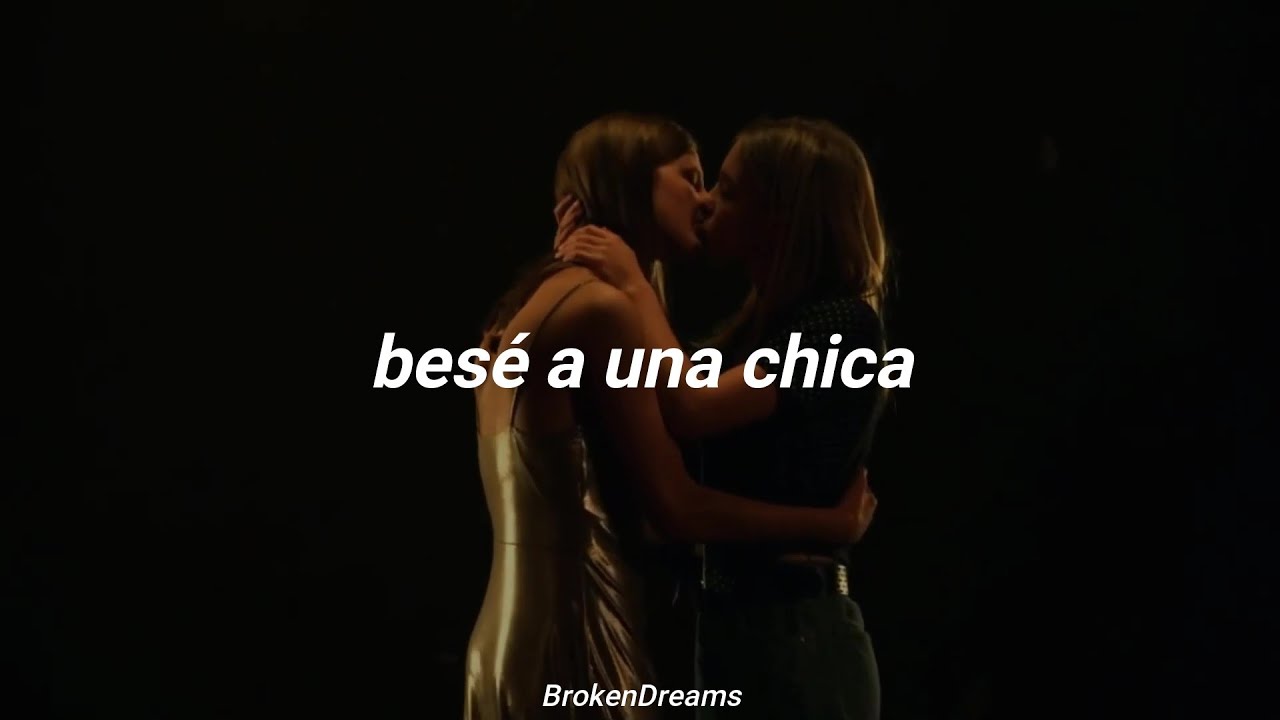 Kate & Emaline ; I Kissed A Girl (sub. español) // Everything Sucks!