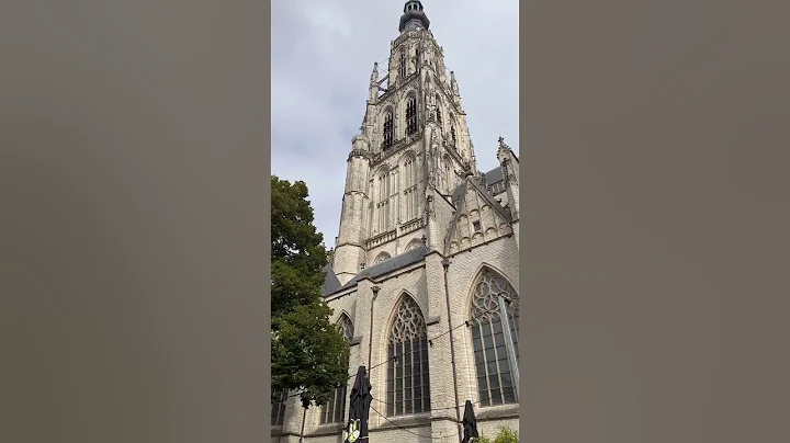Breda | Look at this beautiful church in the city heart of Breda! #church #breda #netherlands