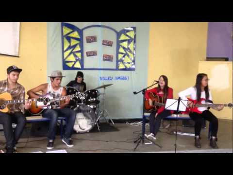 APRESENTAÇAO NA ESCOLA ADHEMAR BOLINA - TARDE