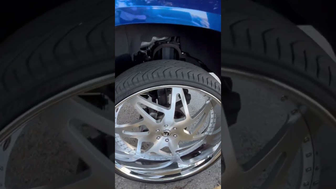 Cadillac Escalade on 32s Forgiatos