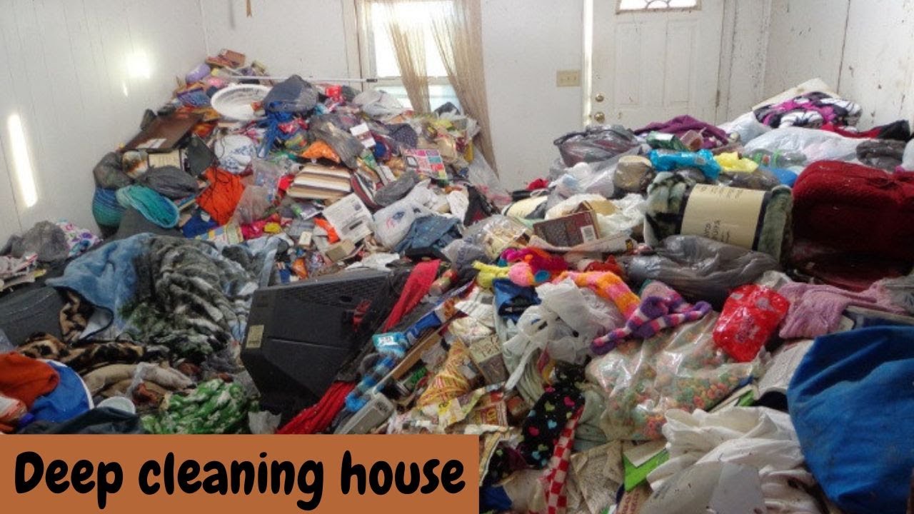How can you live in these houses?Deep cleaning house.House Cleaning