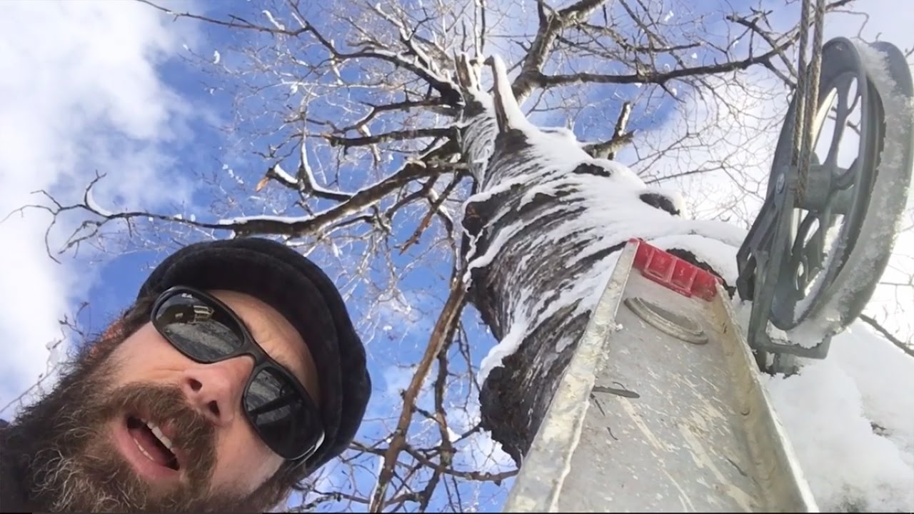 5 Inches of Snoosh.  Maine VLOG 265