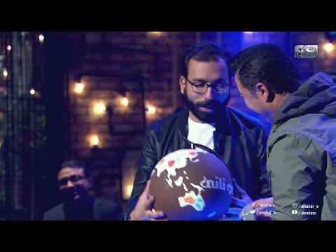 مدحت صالح يغنى أنا عايز أعيش فى كوكب تانى وهشام منصور يفاجئه بمفاجأة غير متوقعة