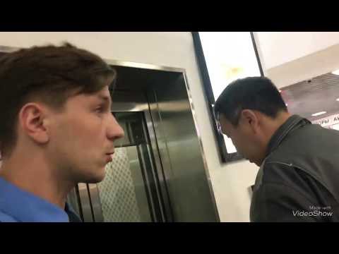 Как мы застряли в лифте в ТЦ Комсомолл