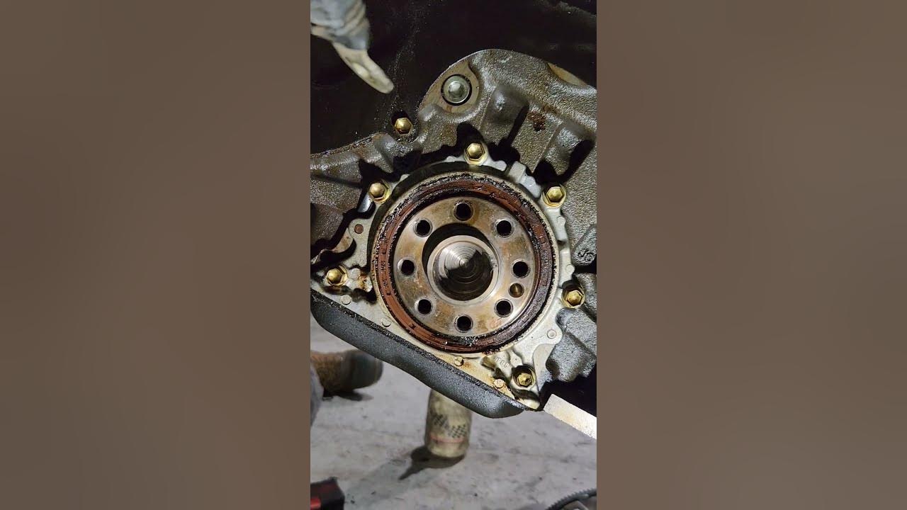Toyota rav 4 rear main oil seal replacement youtube