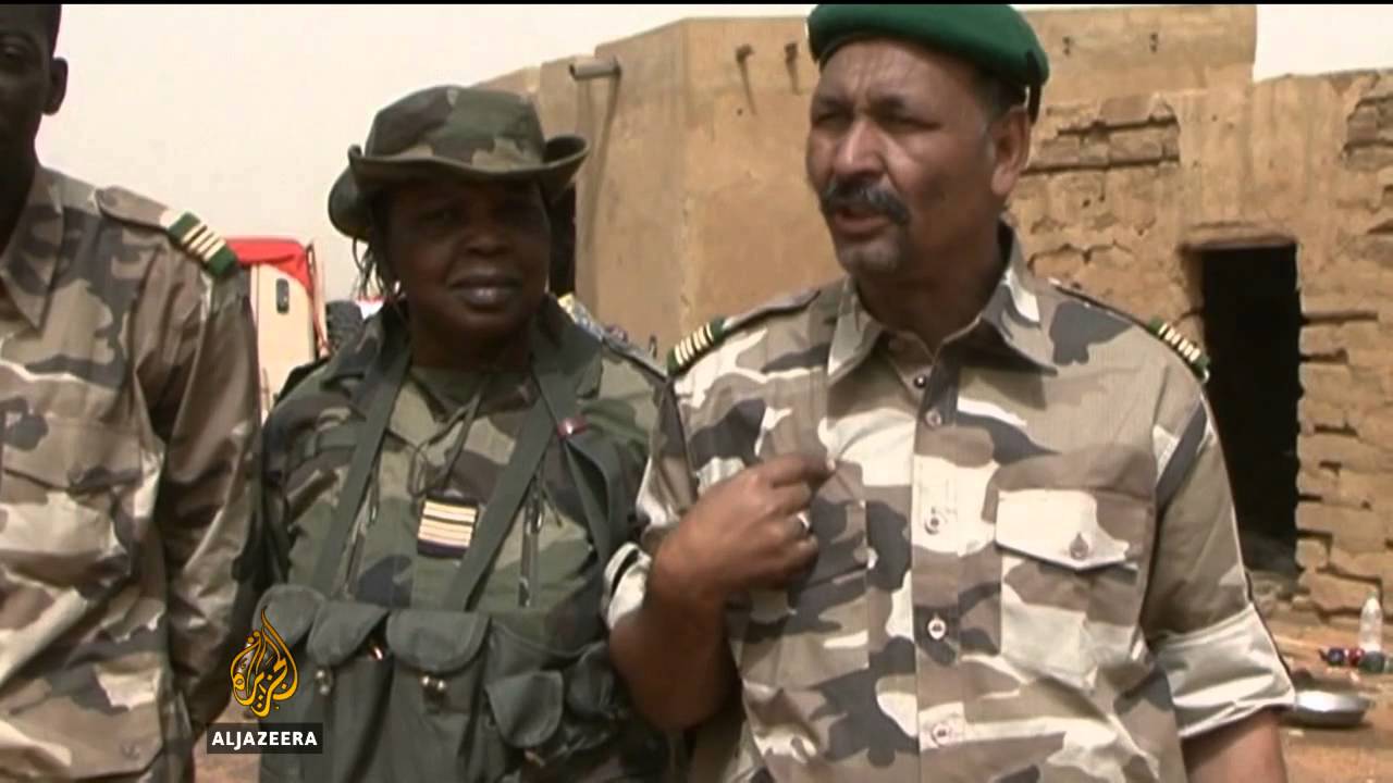 مقاتلون من الطوارق ينضمون إلى الجيش المالي - قناة الجزيرة البلقان