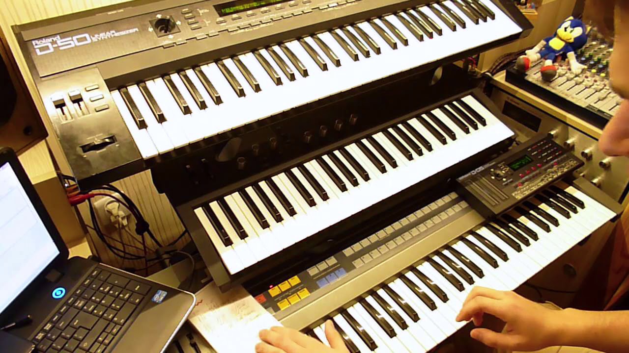 Roland D-50 vs Roland D-05 - porównanie