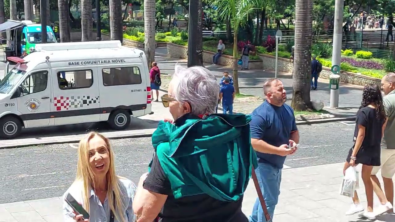 Sejam bem vindos a praça da se SP 