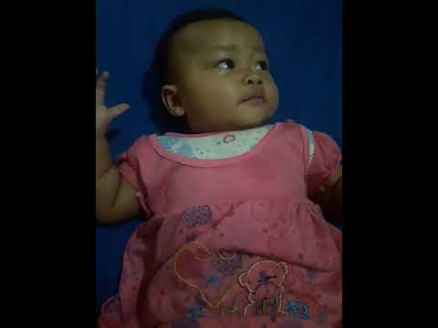 Bayi ketawa lucu #bayi #lucu #ketawa - YouTube