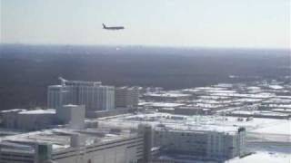 Parallel landing at ORD by rochez 1,218 views 15 years ago 50 seconds