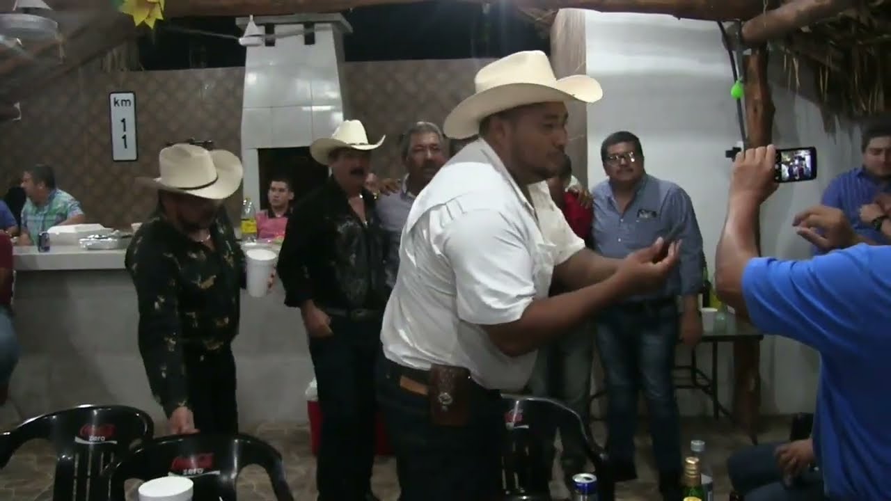 CUMPLE DE NENO AGUILAR  VIDEO EN FIESTA