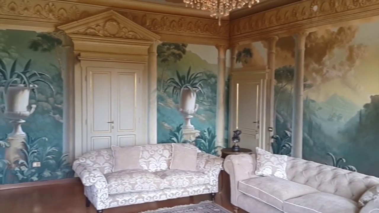 Murals painted by John Pascoe