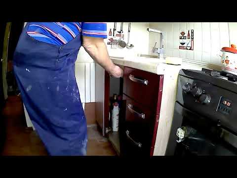 Место для установки счётчиков воды!? Без сантехмастера не очень удобное.Guru from the USSR.
