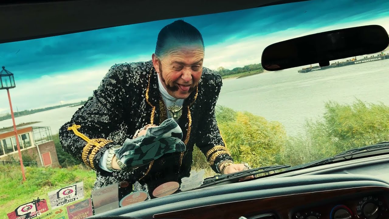 Hoe wij onze bus verkochten.....Te Koop: 'A-Team Bus van Ronnie Ruysdael'