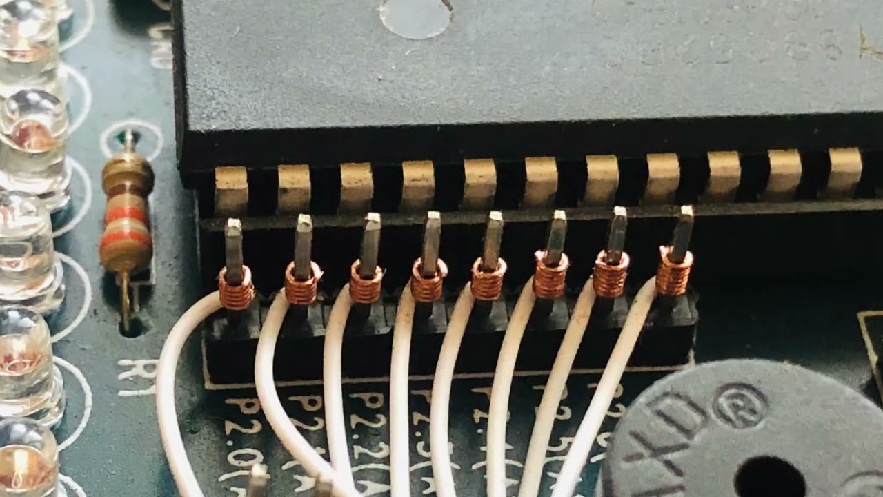 Fun with STC89C52 + CH340 and Wire Wrap