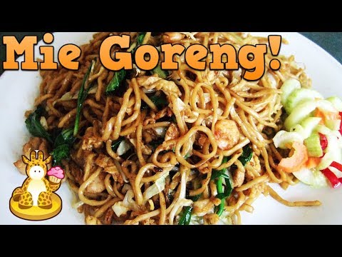 mie-goreng-|-indonesian-chef-demo-in-bali-|-quick-recipe