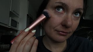 ASMR- Doing my spring make-up 🍀