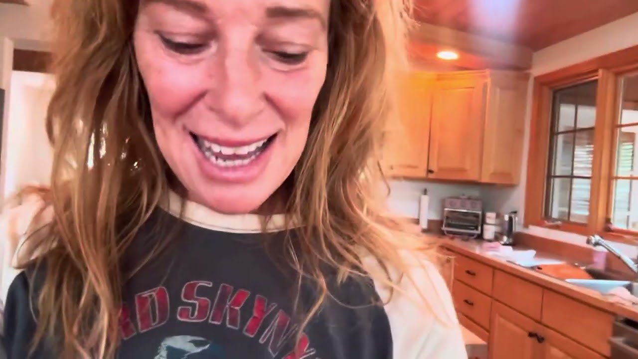 мой самый экстремальный вид уборки и реорганизации моей художественной студии. когда-либо!