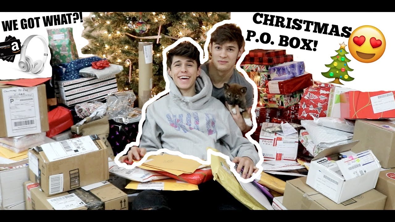 Opening Christmas Presents From Fans ft. my boyfriend