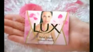 Download Lagu Quảng cáo Lux - Làn da mềm mịn như cánh hoa (2006) MP3