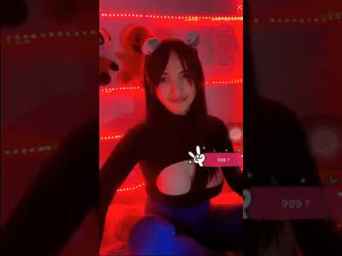 Yang dulu live bigo pake kerudung sekarang dibuka aalhasil Amazing 🍼🍼 nya gede banget💦