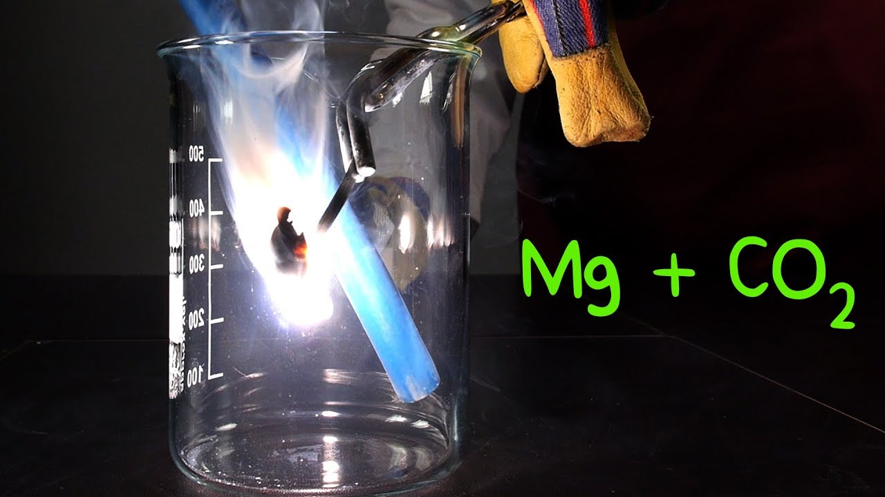 insondable Lo anterior Transparente Reaction of Magnesium and CO2 - YouTube