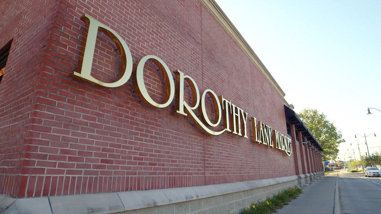 SUCCESS STORY Dorothy Lane Markets & the Traulsen Pizza Prep Table