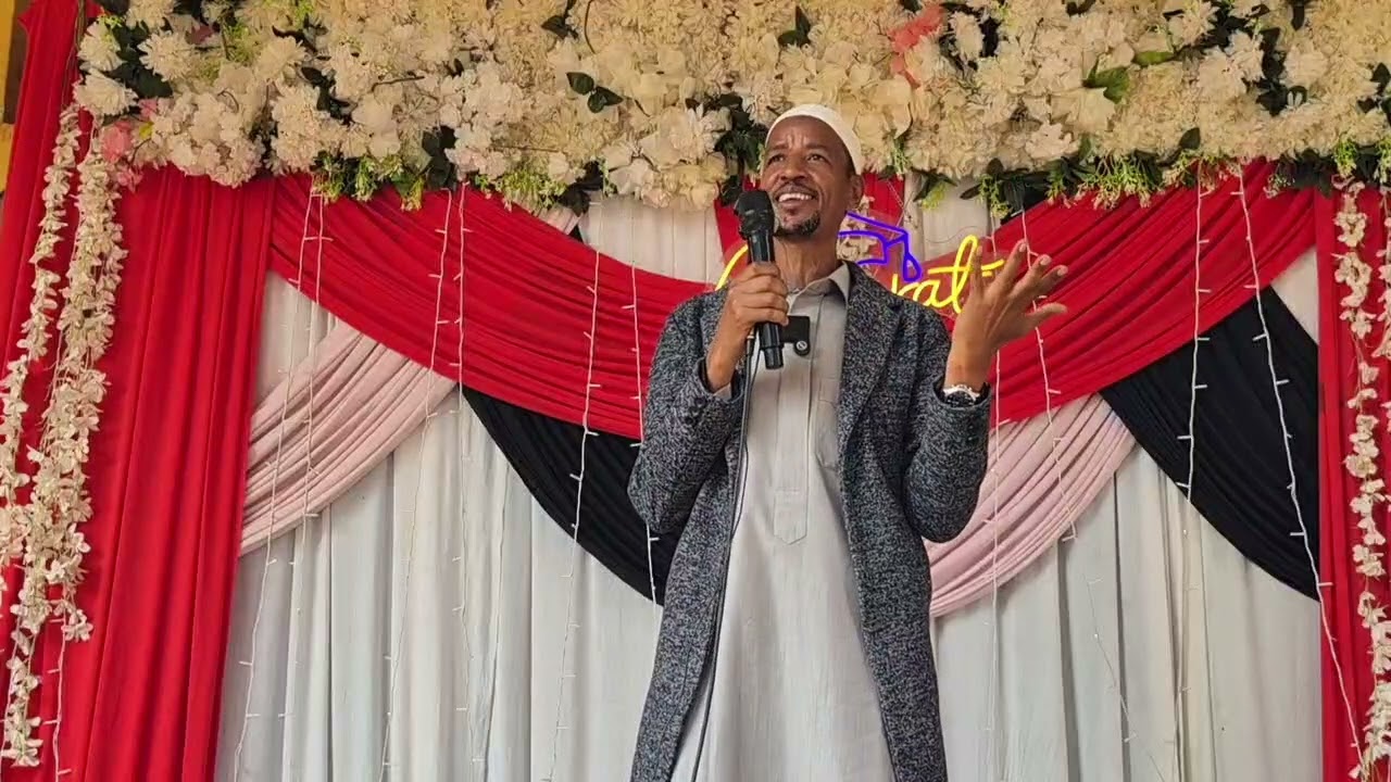 Akkamitti  baatii soomanaatiif qoopoyna