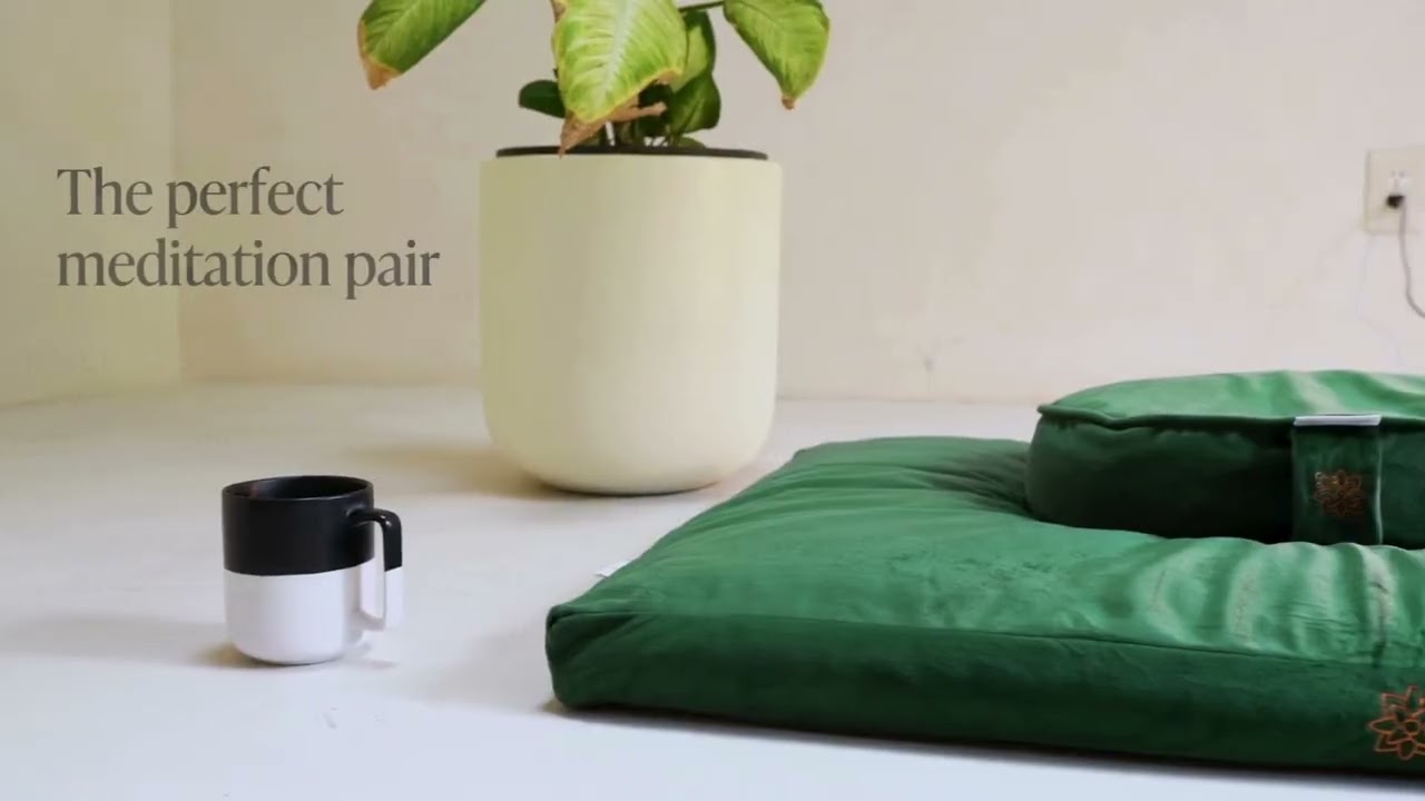 Mindful & Modern | Velvet Meditation Set