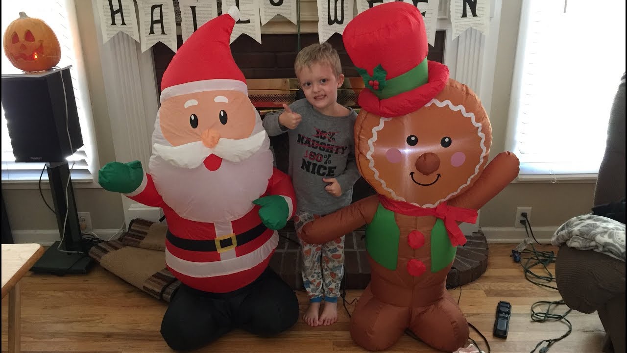 santas Sneak Peek at My Christmas Inflatables