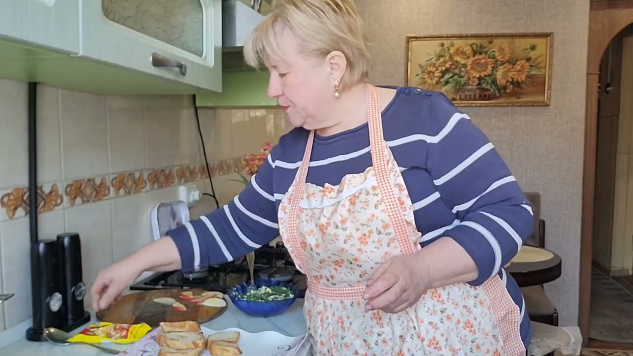 ПРОСТЫЕ И ОЧЕНЬ ВКУСНЫЕ БУТЕРБРОДЫ С ПЕЧЕНЬЮ ТРЕСКИ. С ПЕРВЫМ ДНЕМ ВЕСНЫ.