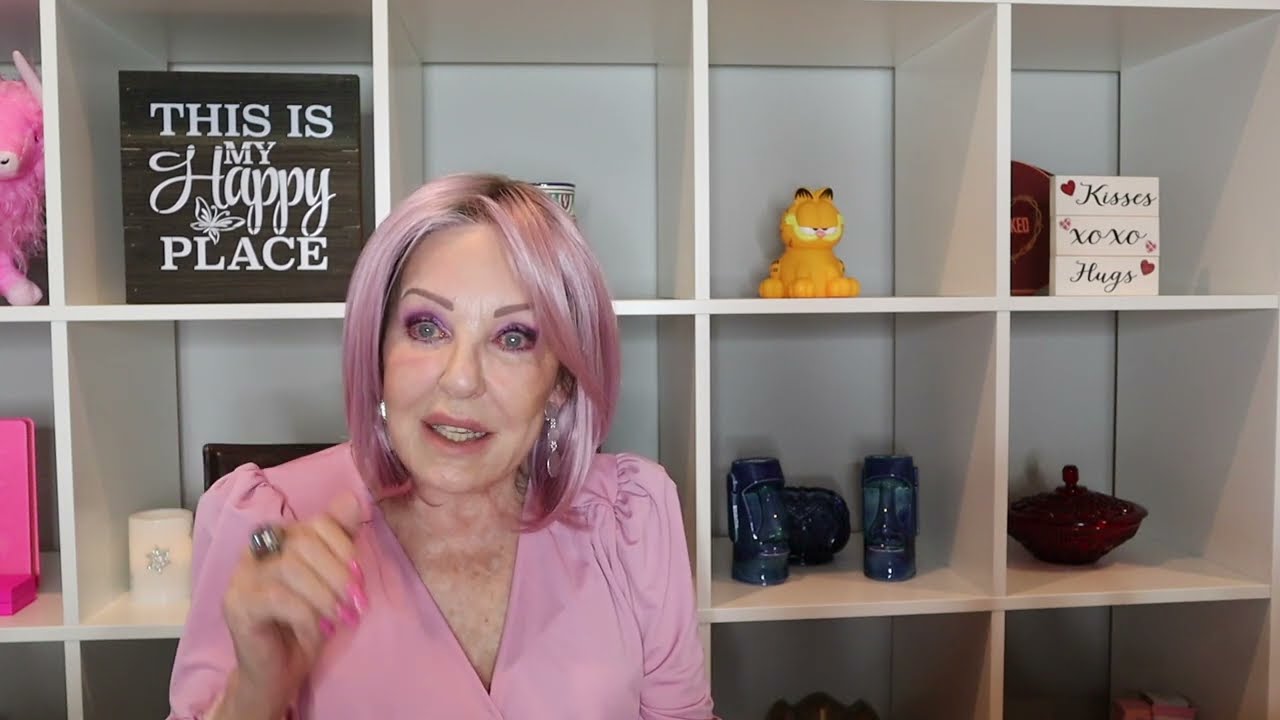 THE HUTCH SISTERS BROWN PAPER PACKAGE SUBSCRIPTION BOX