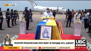 MUSEVENI PAYS FINAL RESPECTS ON RECEIVING KING OYOS BODY AT ENTEBBE AIRPORT