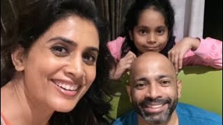 Sonali Kulkarni & Husband with Daughter